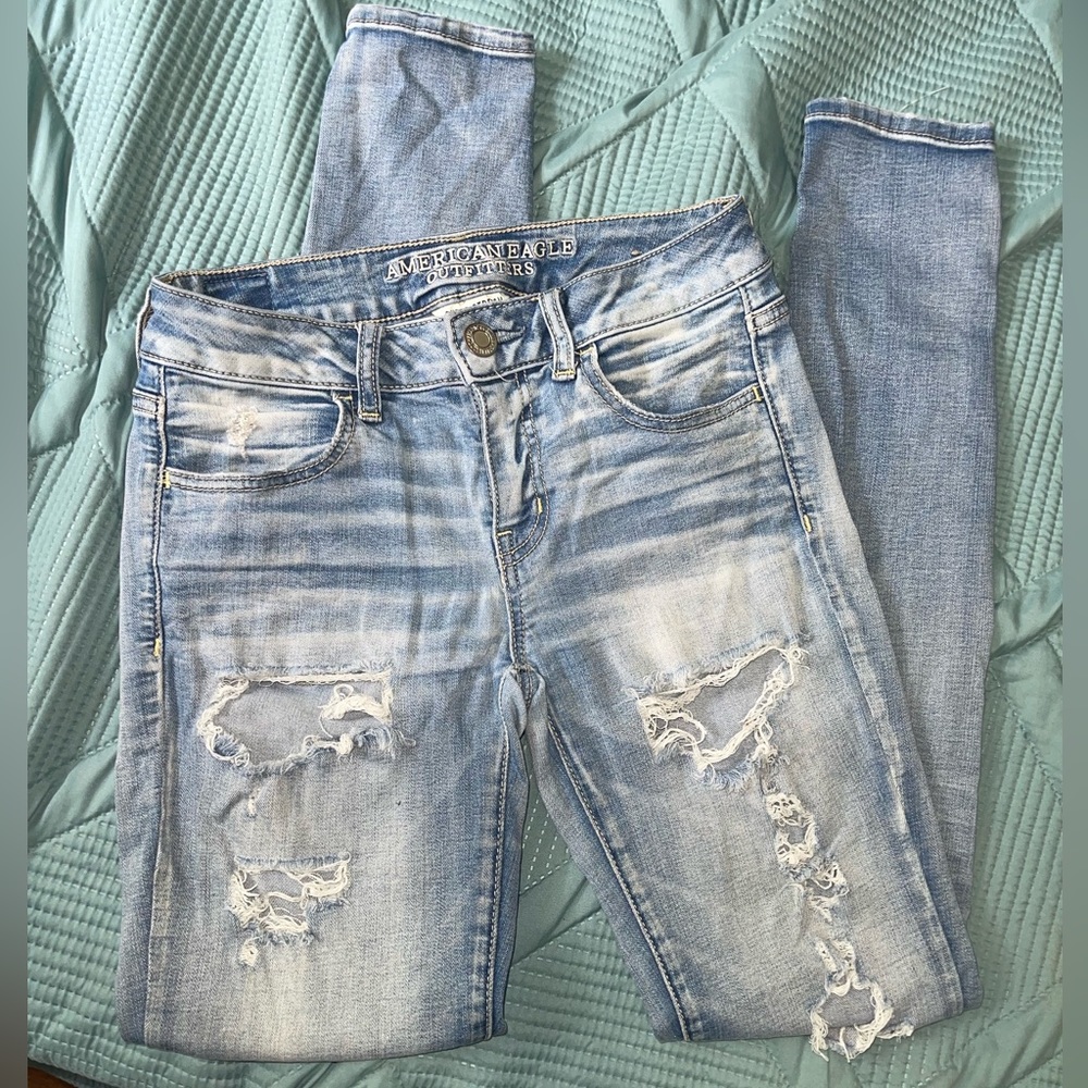 American Eagle ripped jeggings